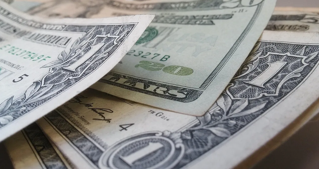 What Does Wealth Mean in 2023? Insights ๐ from the Schwab Wealth Survey. 7 What_does_Wealth_mean