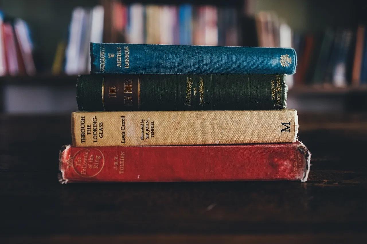 💰Top12 Financial Literacy Books Can Really Make You Rich 💰 3 book_reading2