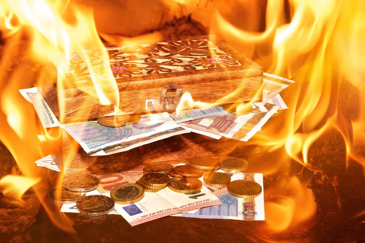 What Does Wealth Mean in 2023? Insights ๐ from the Schwab Wealth Survey. 4 Wealth_coin